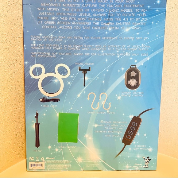 Disney Mikey Large Ring Studio Kit With Green Screen/NEW - Picture 6 of 6